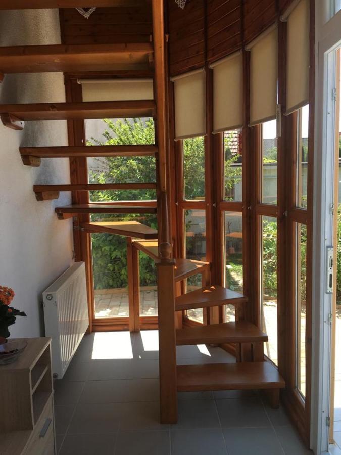 Lavender Apartment Heviz Bagian luar foto